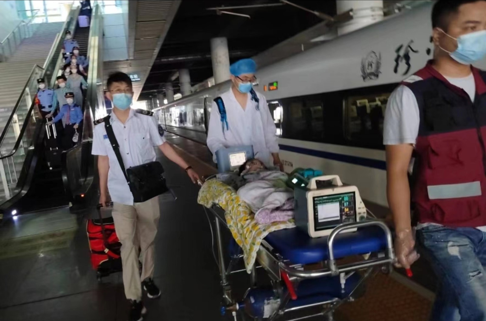 虎林市高铁转运公司